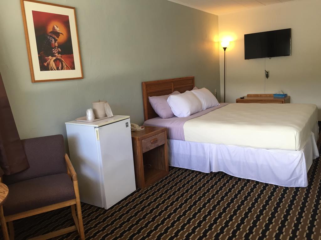Dakota Cowboy Inn Custer Εξωτερικό φωτογραφία