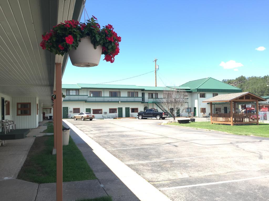 Dakota Cowboy Inn Custer Εξωτερικό φωτογραφία