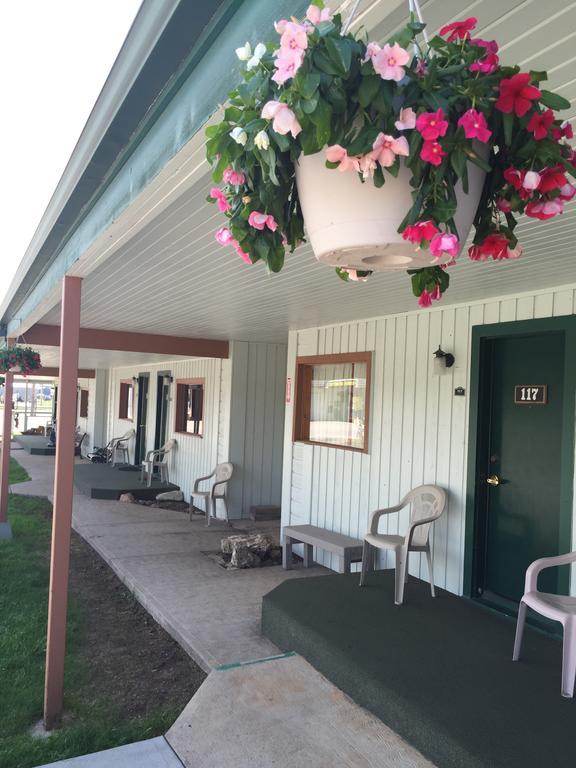 Dakota Cowboy Inn Custer Εξωτερικό φωτογραφία