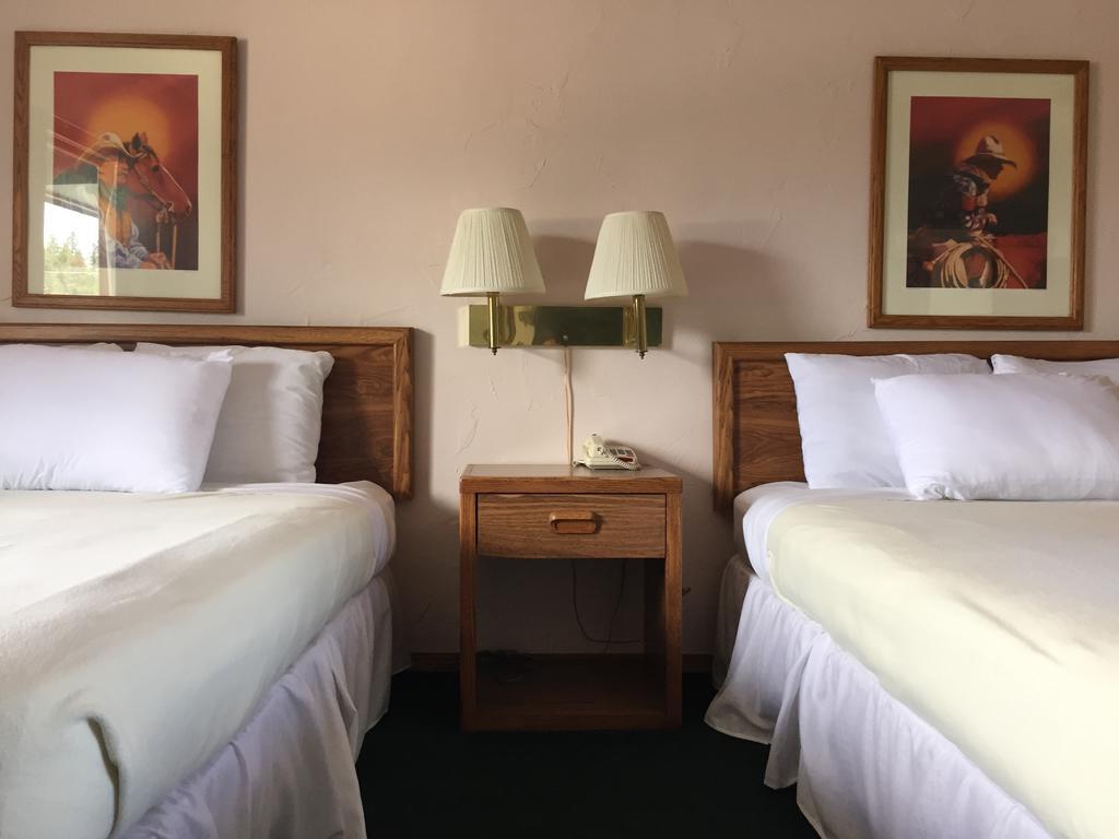 Dakota Cowboy Inn Custer Εξωτερικό φωτογραφία